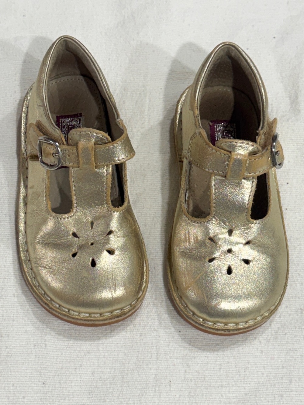 L’Amour Girls' Metallic Gold T-Strap Dress Shoes